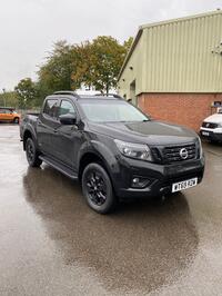 NISSAN NAVARA