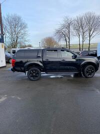 NISSAN NAVARA