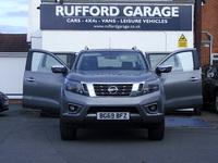 NISSAN NAVARA