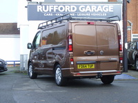 VAUXHALL VIVARO