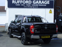 NISSAN NAVARA