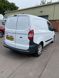 FORD TRANSIT COURIER