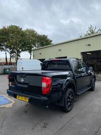 NISSAN NAVARA